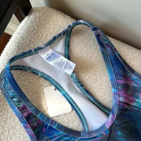 Ivivva by Lululemon Girls tank top size 10 EUC - Picture 2 of 4